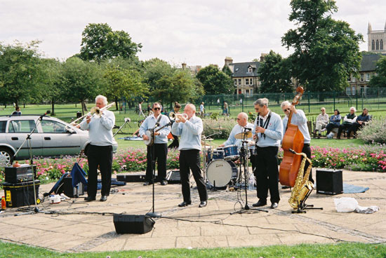 Jazz in the park: Barry Palser's Savoy Jazzmen